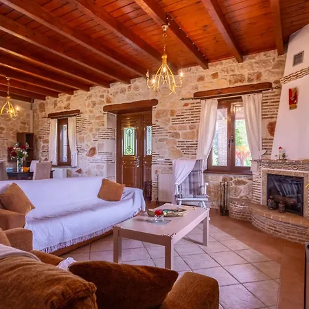 Casa Heliopetra